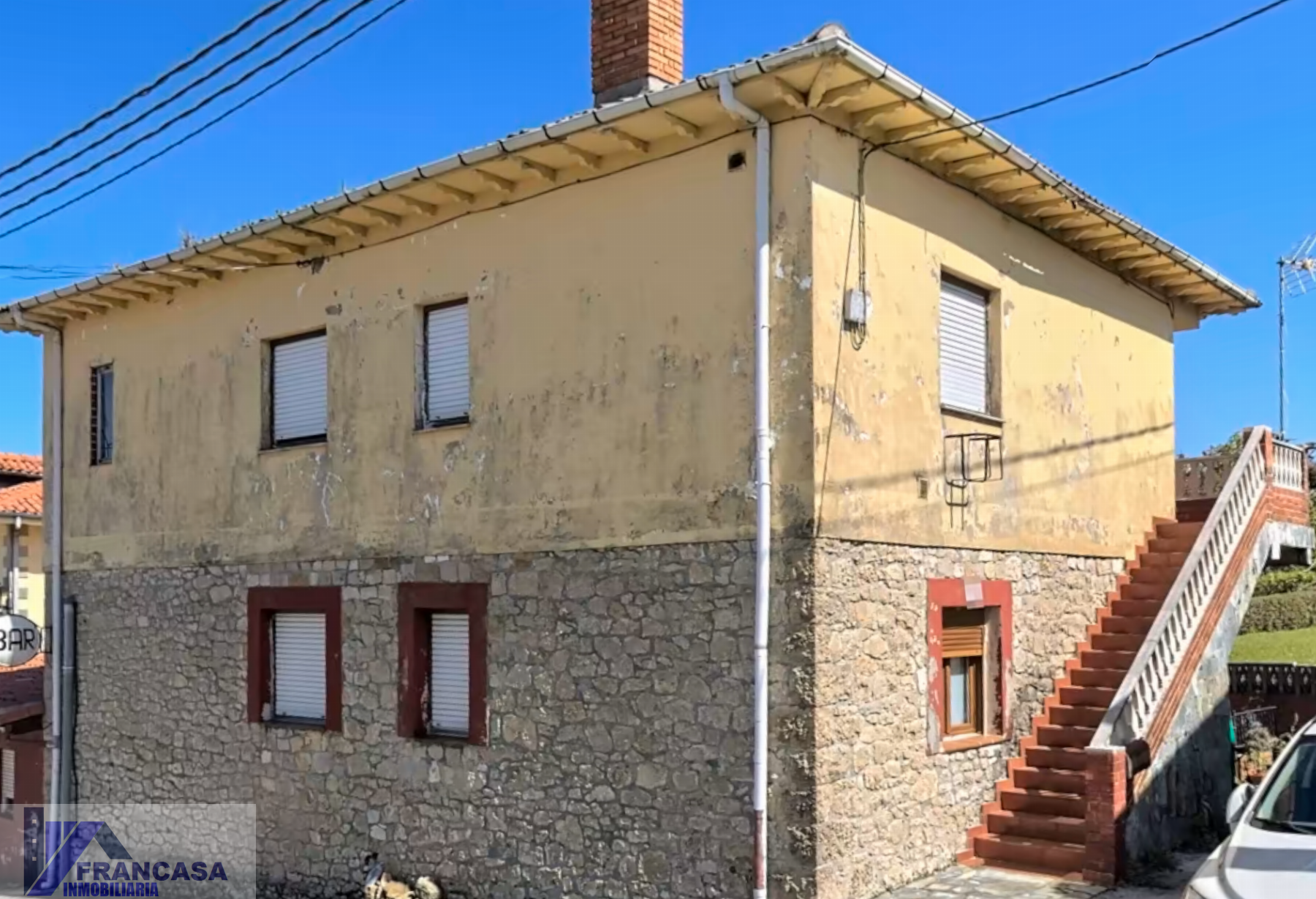 For sale of house in Santillana del Mar