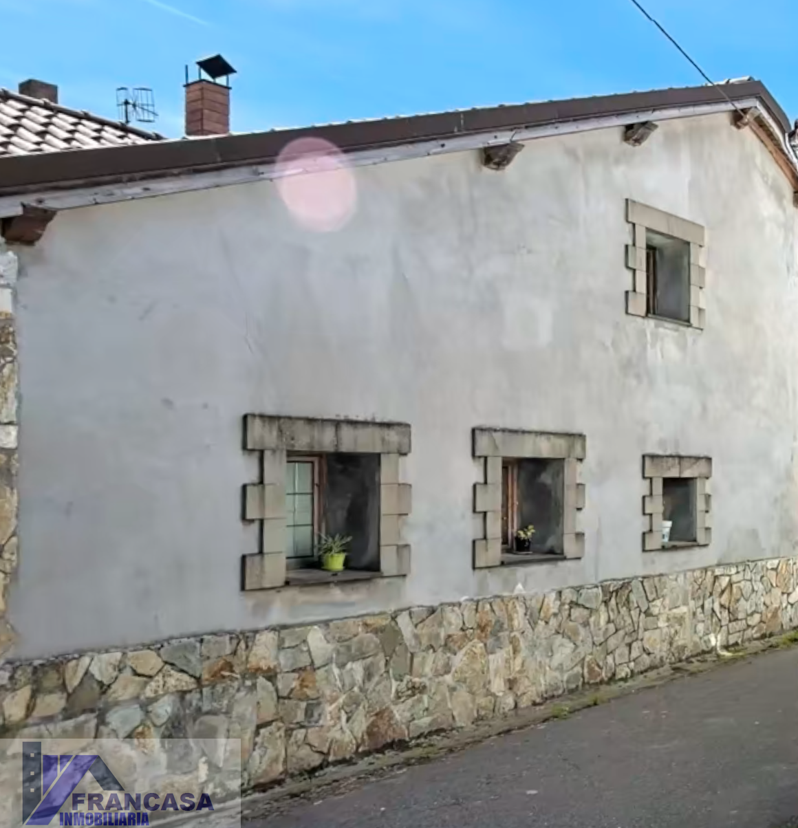 For sale of house in Cabezón de la Sal