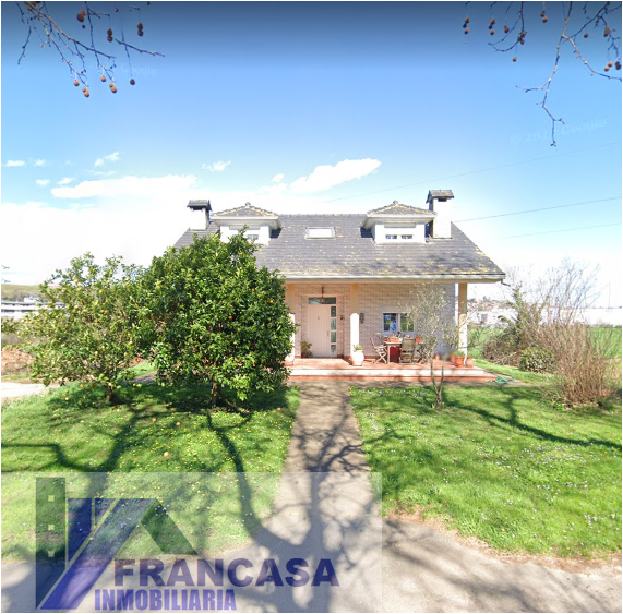 For sale of chalet in El Astillero