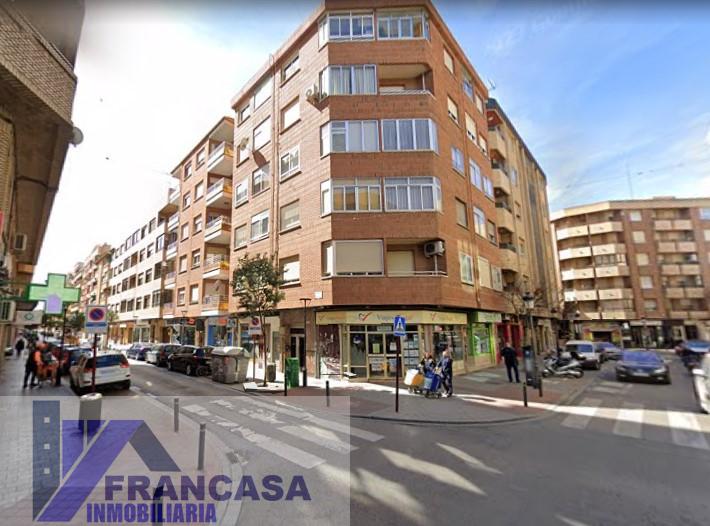 For sale of flat in Albacete