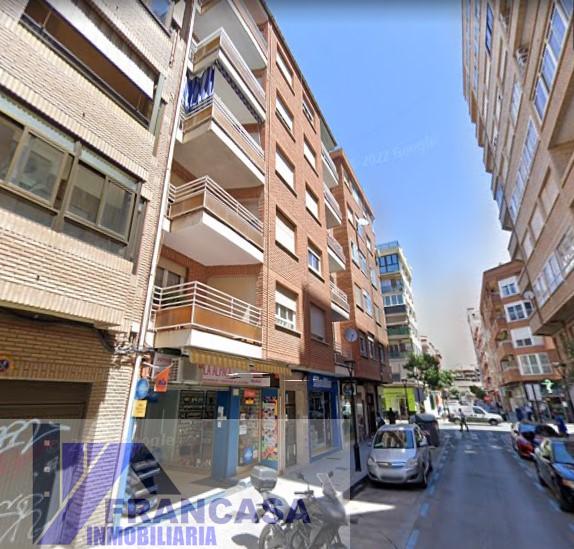 For sale of flat in Albacete