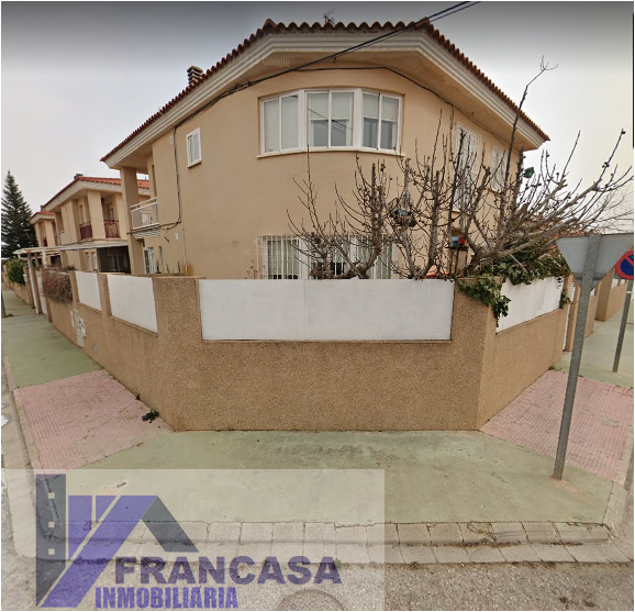 For sale of house in La Gineta