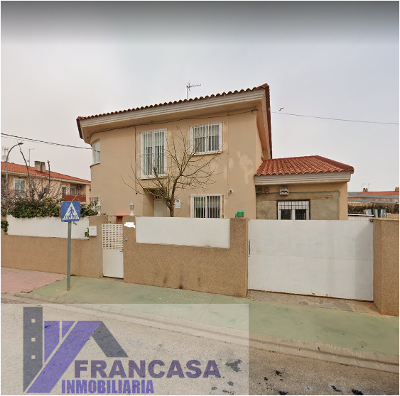 For sale of house in La Gineta
