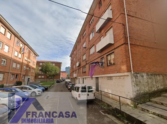 For sale of flat in Santander