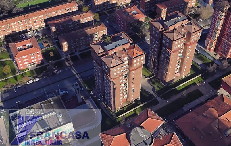 For sale of flat in Santander