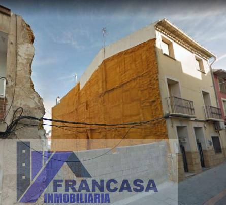 For sale of land in Bullas