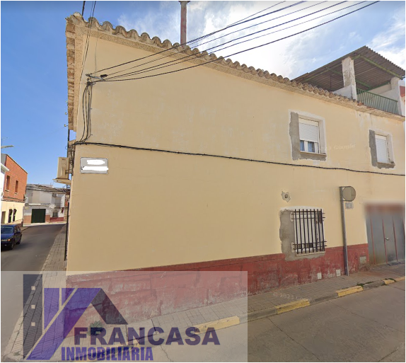 For sale of house in Herencia