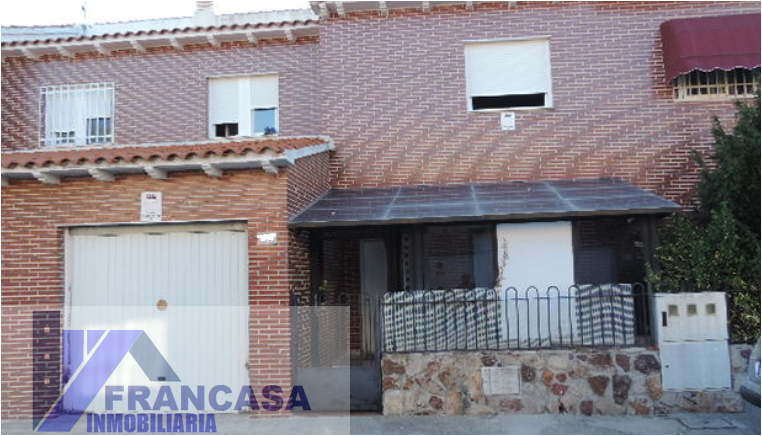 For sale of house in Yeles