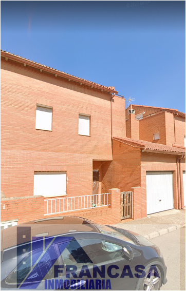 For sale of house in Chozas de Canales