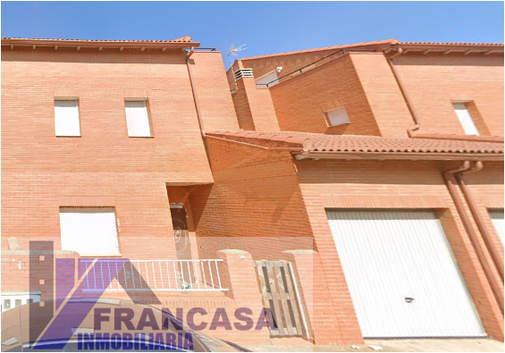 For sale of house in Chozas de Canales