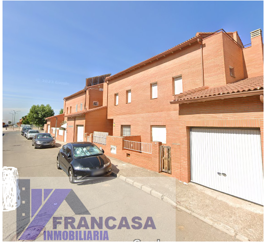 For sale of house in Chozas de Canales