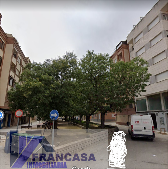 For sale of commercial in Almansa