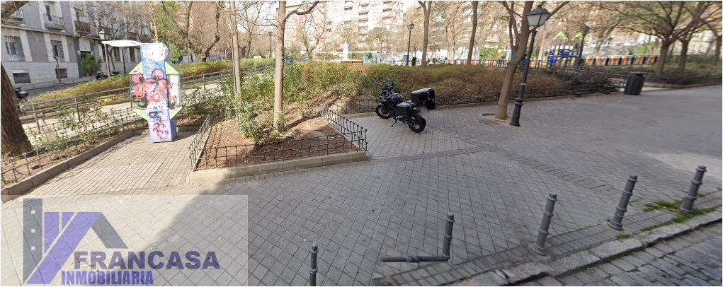 For sale of commercial in Madrid