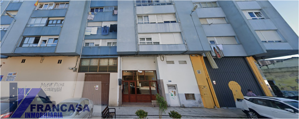 For sale of flat in Santoña