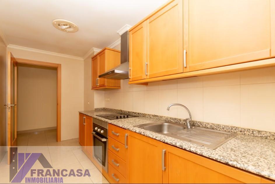 For sale of flat in Almazora