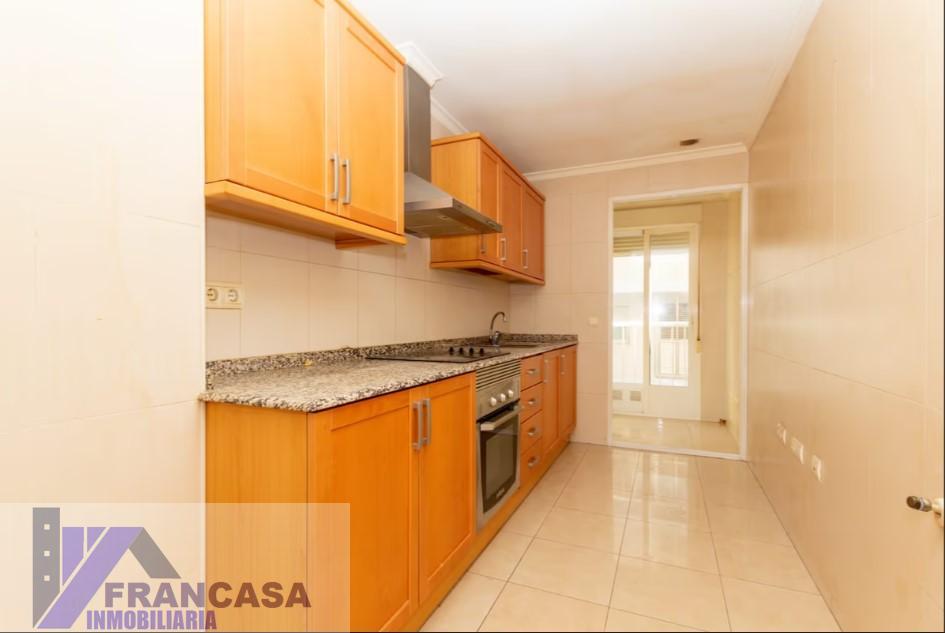 For sale of flat in Almazora