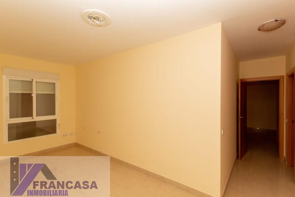 For sale of flat in Almazora