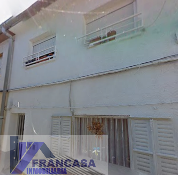 For sale of house in Escalona