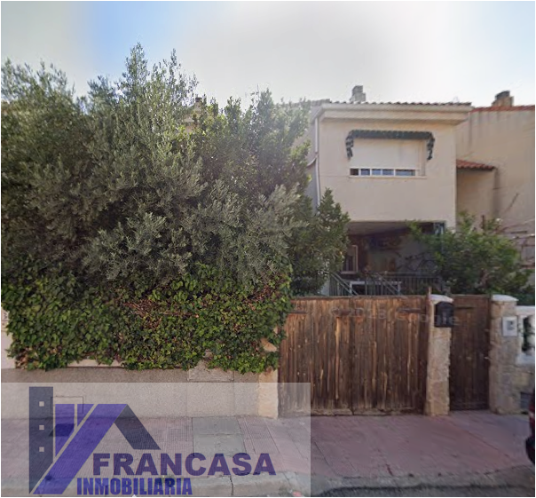 For sale of house in Seseña