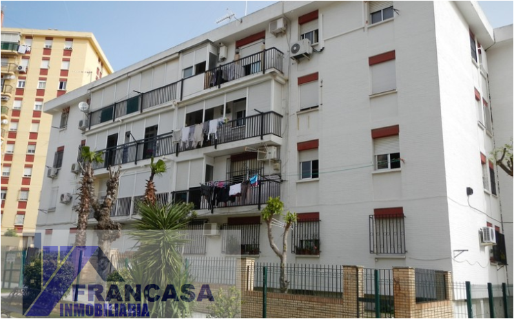 For sale of flat in Castilleja de la Cuesta