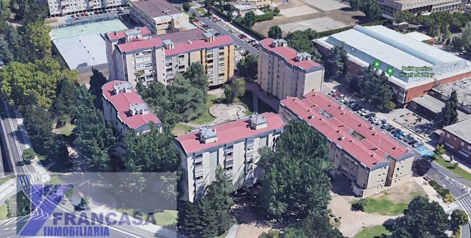 For sale of flat in Valladolid