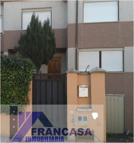 For sale of house in Santovenia de Pisuerga