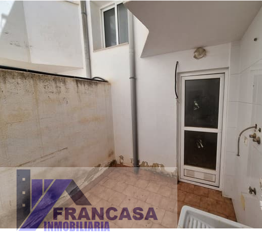 For sale of ground floor in Águilas