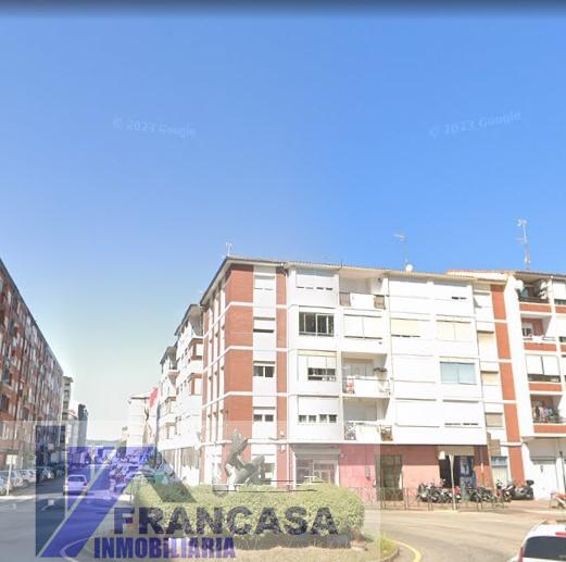 For sale of flat in Santoña