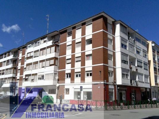For sale of flat in Santoña