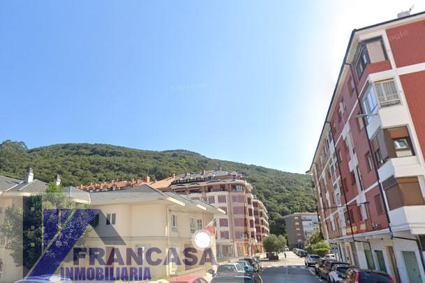 For sale of flat in Santoña