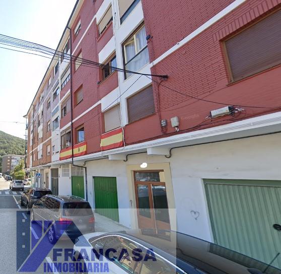For sale of flat in Santoña
