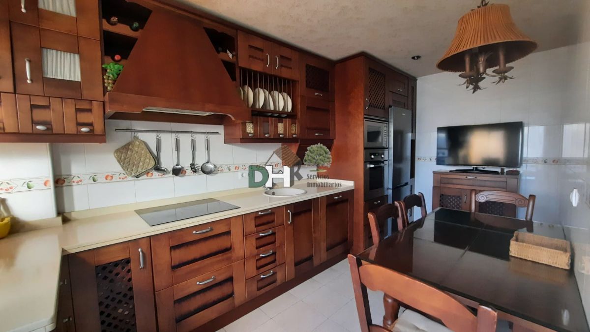 For sale of chalet in Cáceres