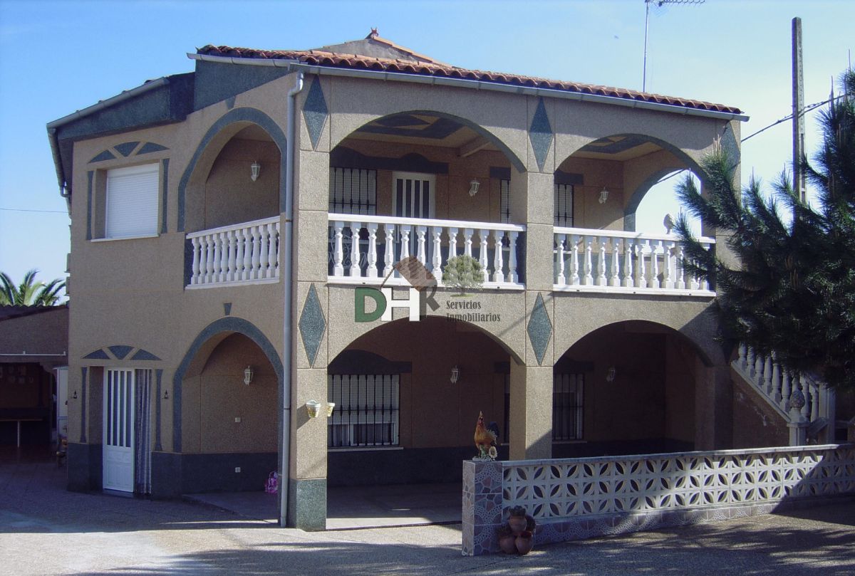 For sale of house in Herguijuela