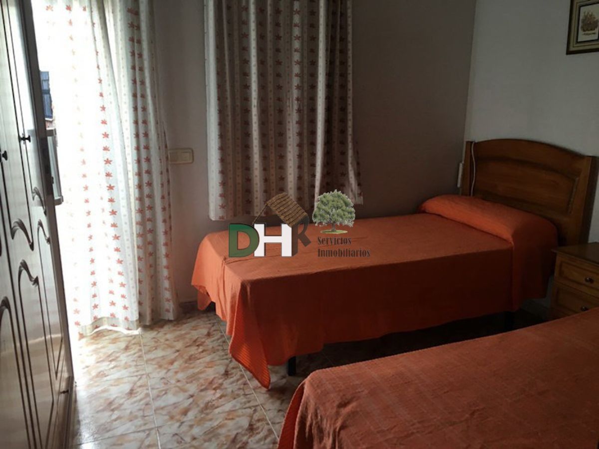 For sale of house in Herguijuela