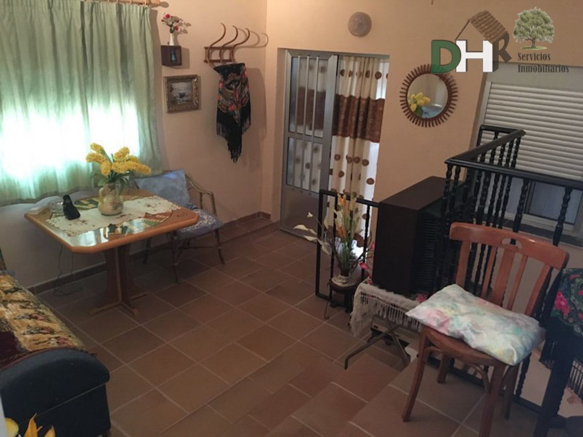 For sale of house in Herguijuela