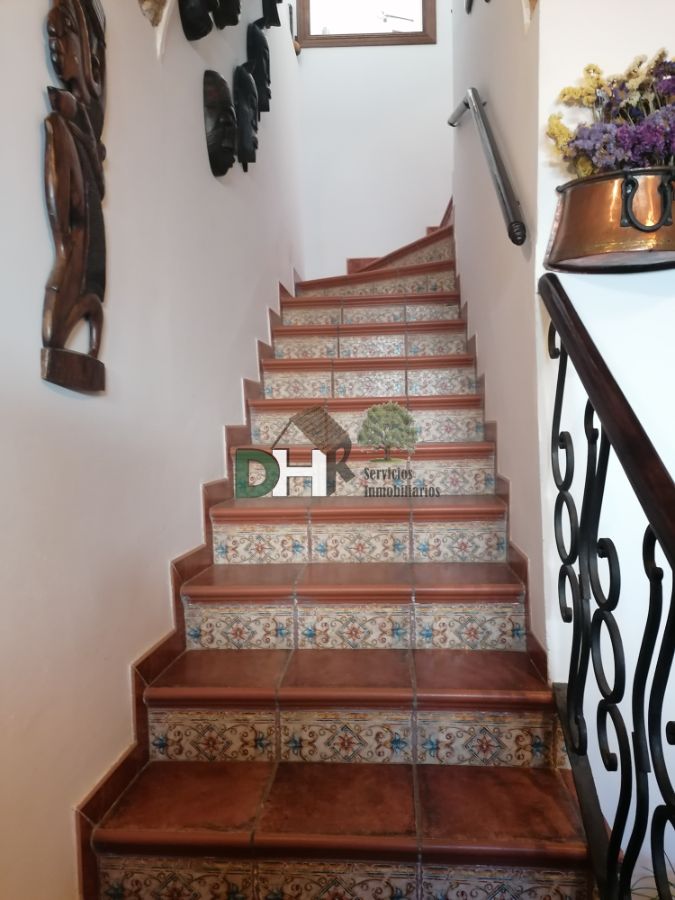 For sale of house in Coria