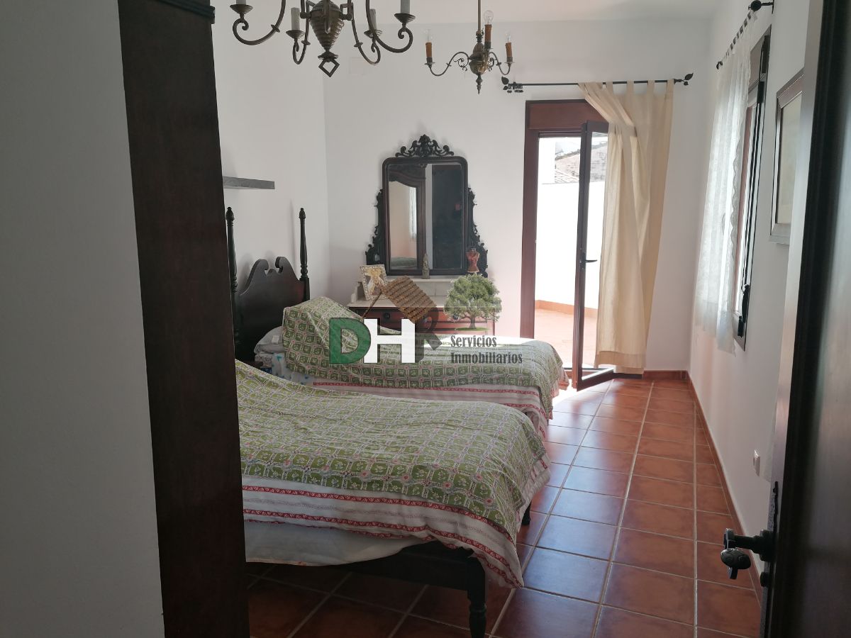 Venta de casa en Coria