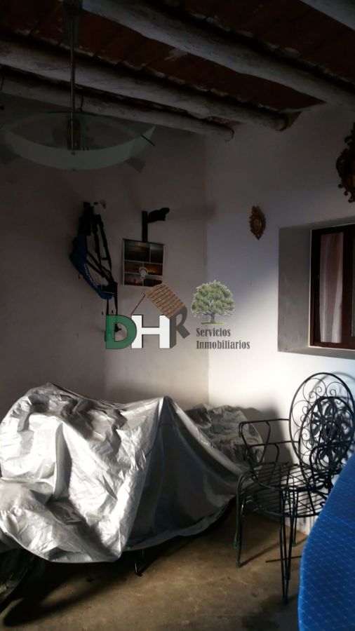 For sale of house in Sierra de Fuentes