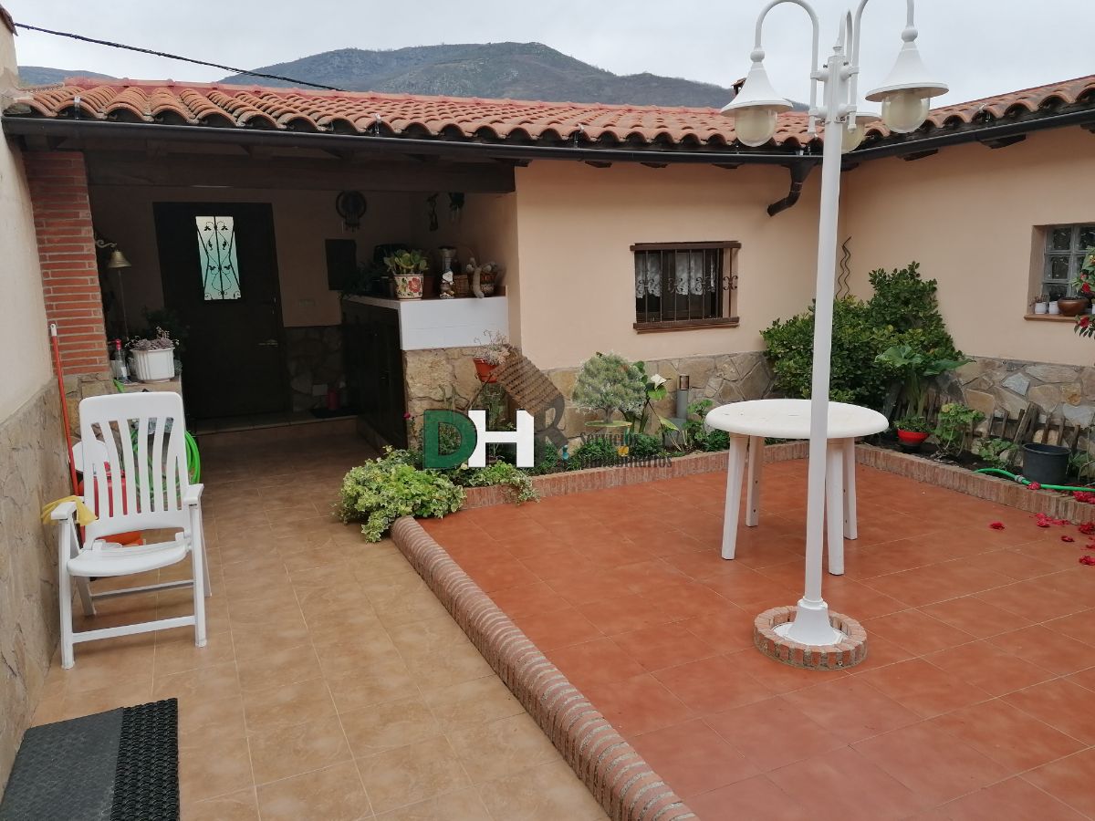 Venta de casa en Jarandilla de la Vera