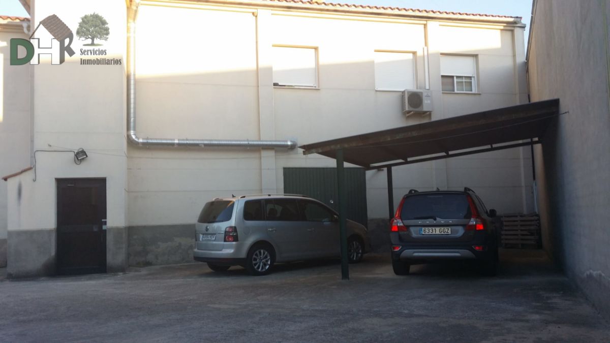 Venta de chalet en Navalmoral de la Mata