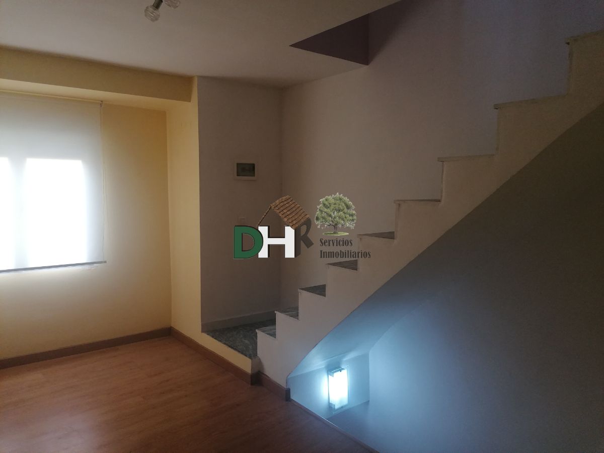 For sale of house in Montánchez