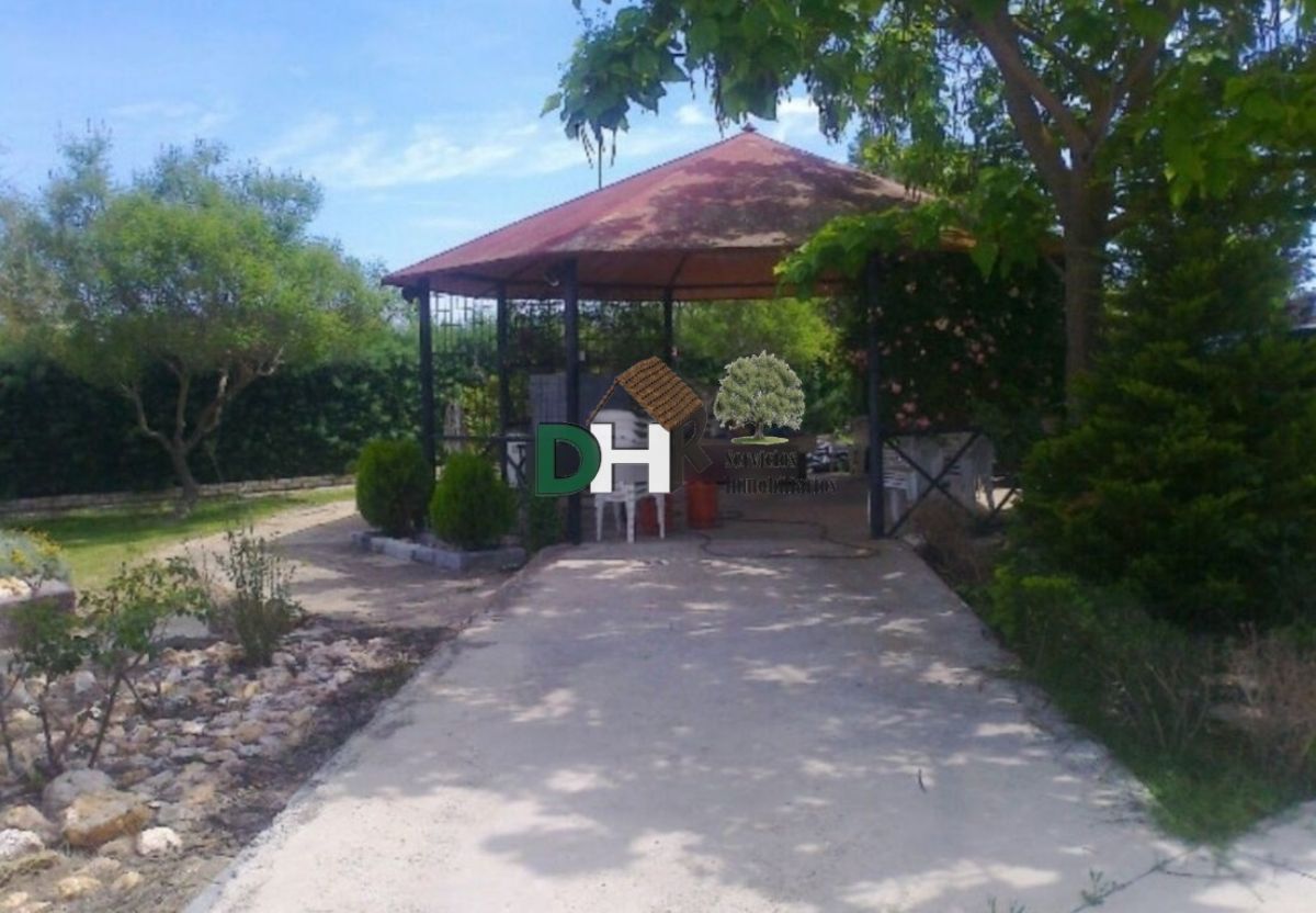 For sale of chalet in Don Benito