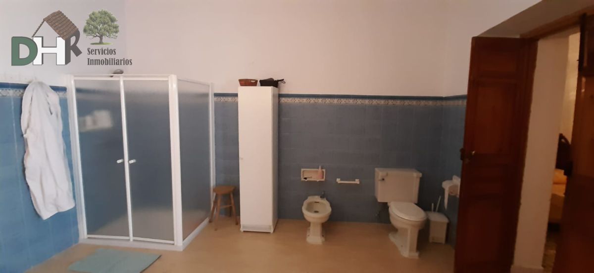 For sale of house in Trujillo