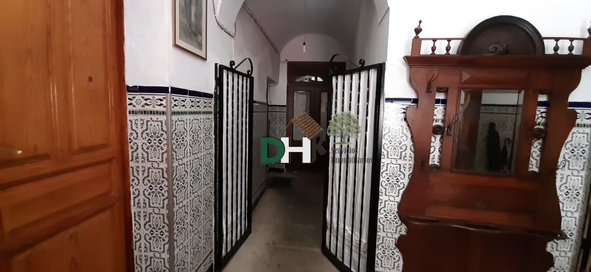 For sale of house in Trujillo