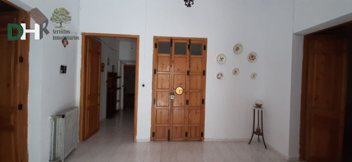 For sale of house in Trujillo
