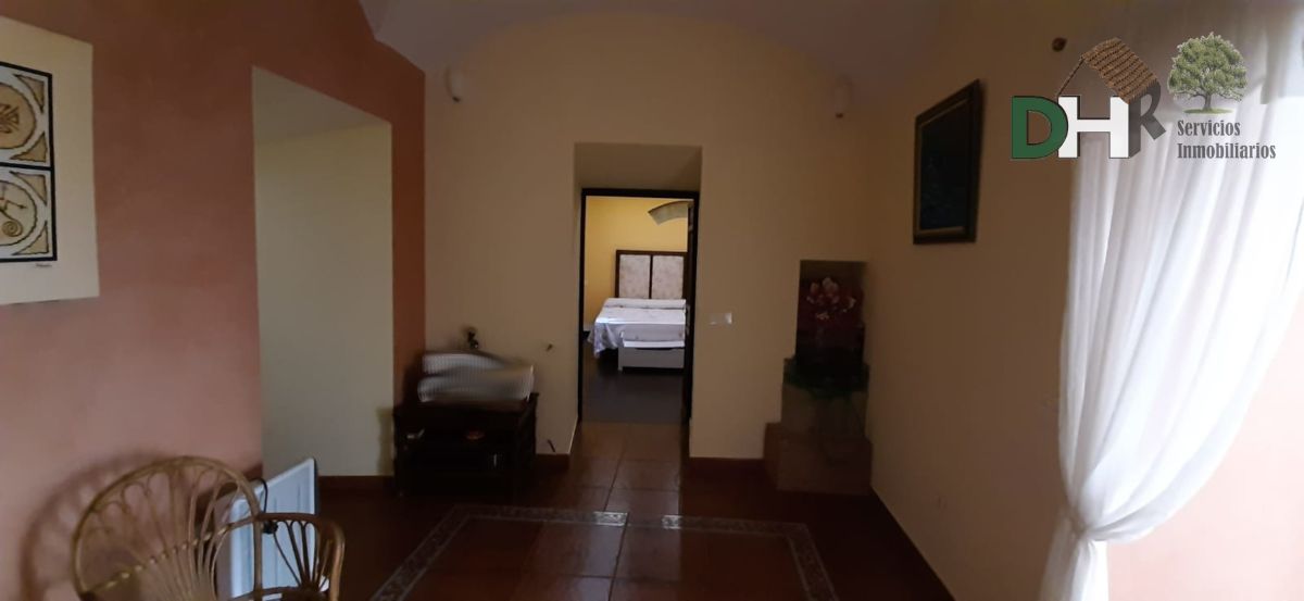 For sale of house in Trujillo