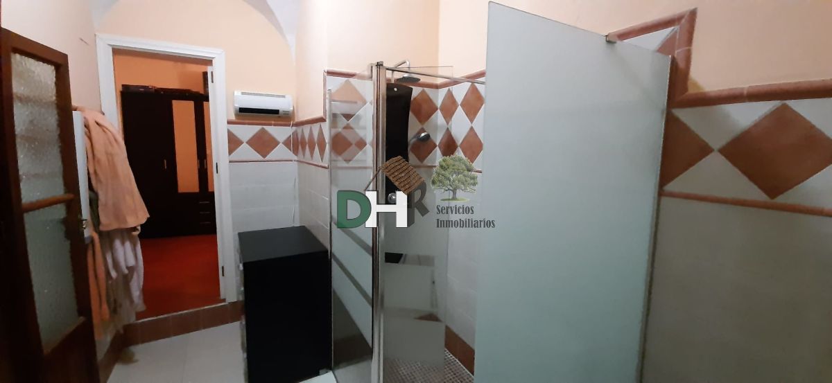 For sale of house in Trujillo