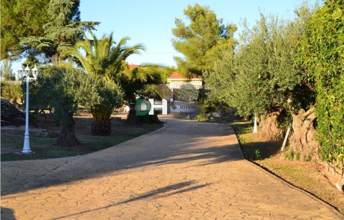 Venta de chalet en Malpartida de Cáceres