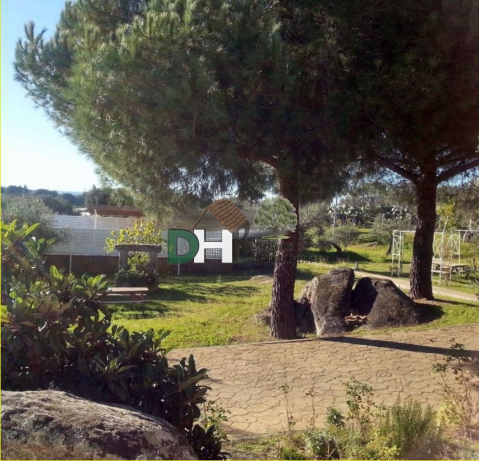 Venta de chalet en Malpartida de Cáceres