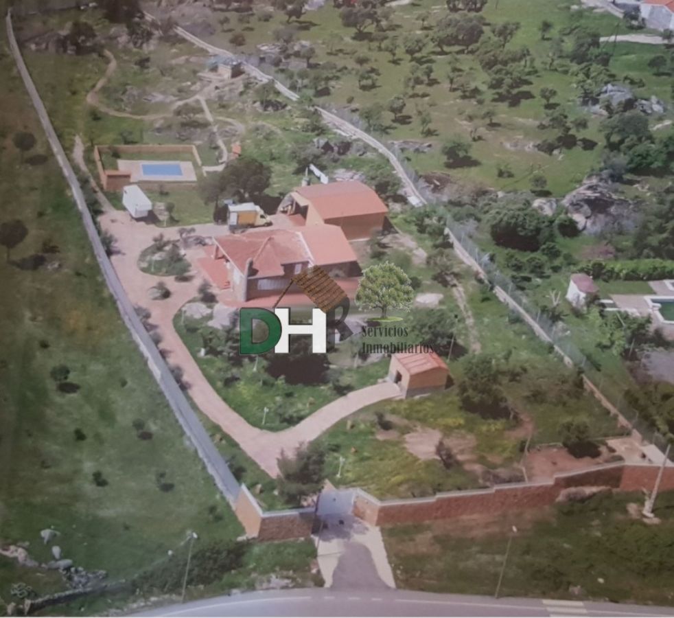 Venta de chalet en Malpartida de Cáceres